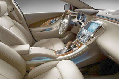 汽車裝飾加盟與汽車出租 投資成本與業(yè)務模式解析